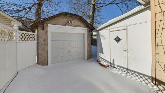 Building Photo - 142-16 223rd St