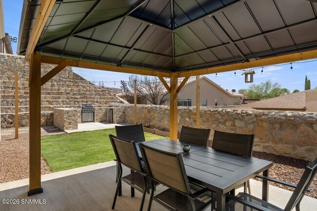 Building Photo - 2561 Desert Cove Pl