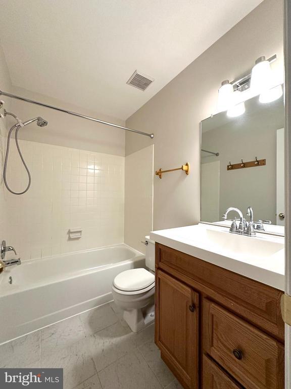 Building Photo - 5700 Medallion Ct