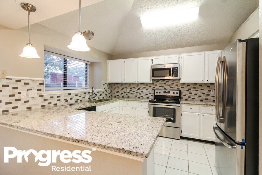 Building Photo - 3309 Country Creek Ln