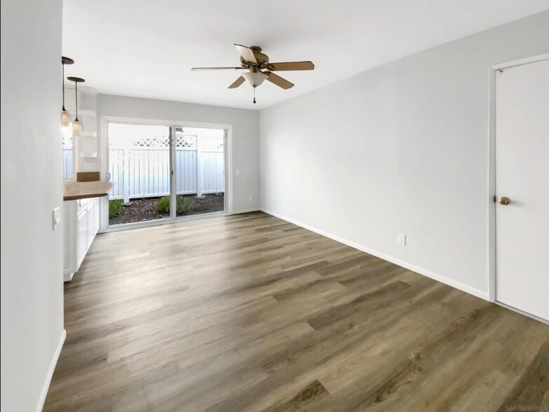 Building Photo - 11002 Promesa Dr