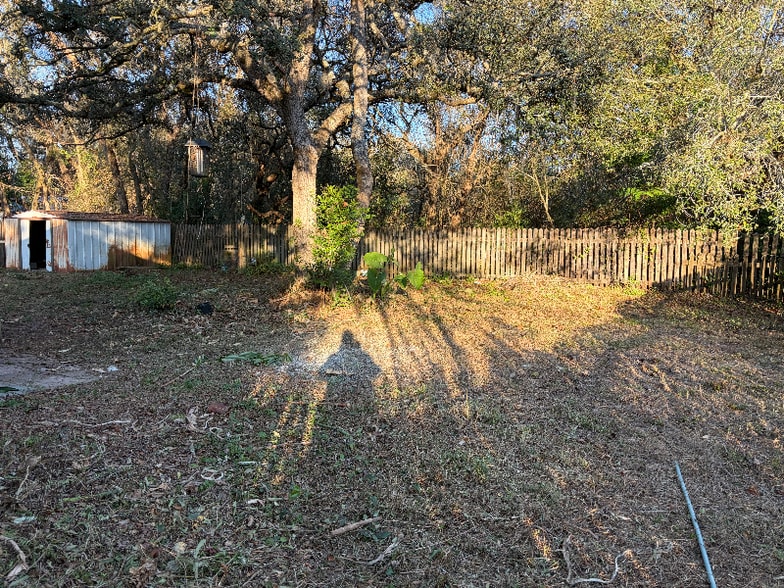 Building Photo - 9640 Gatun St