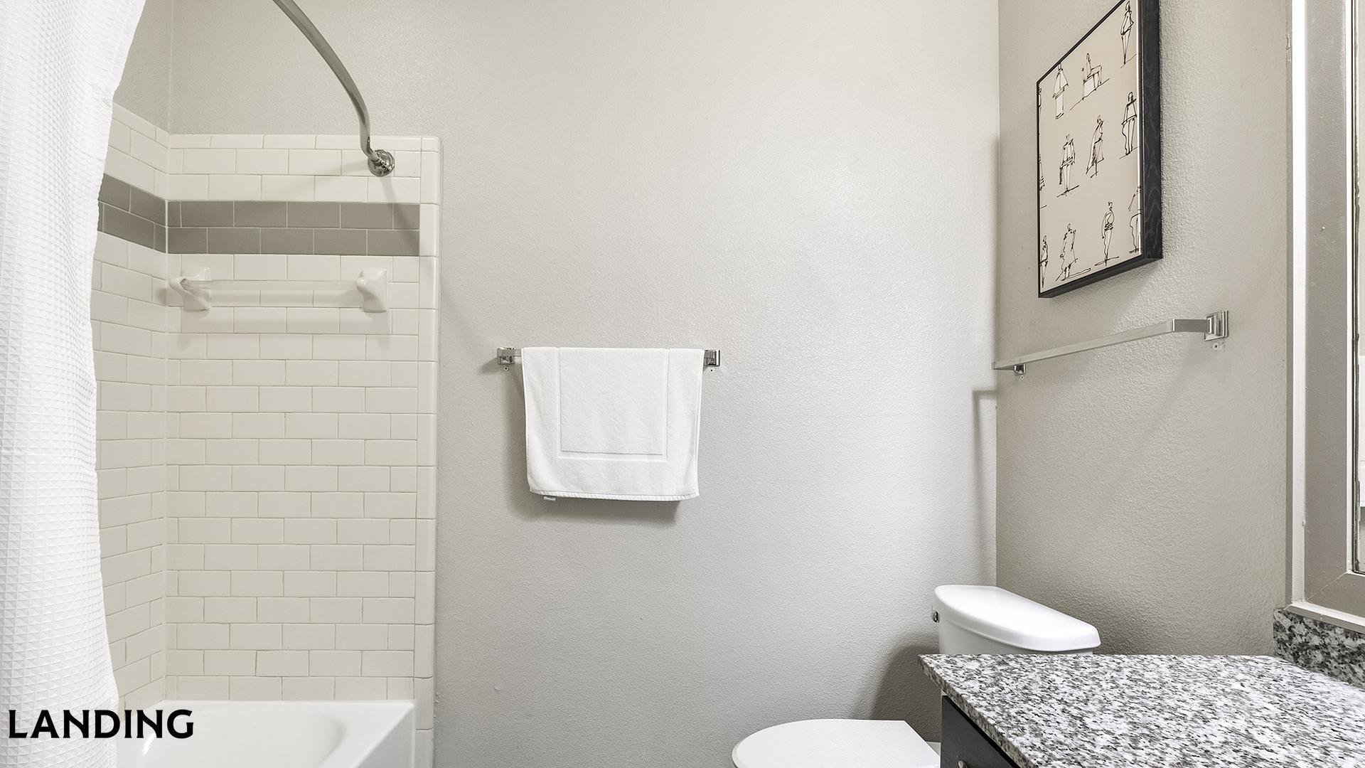 Building Photo - 18021 Kingsland Blvd