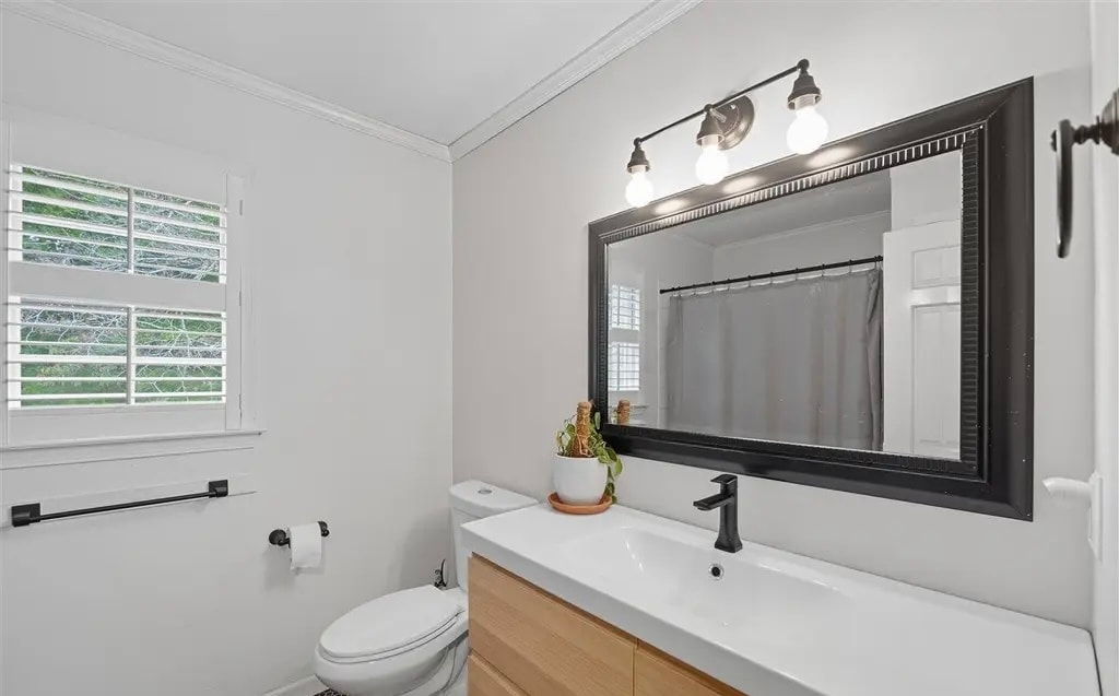 Building Photo - 1505 Tanglewood Cir