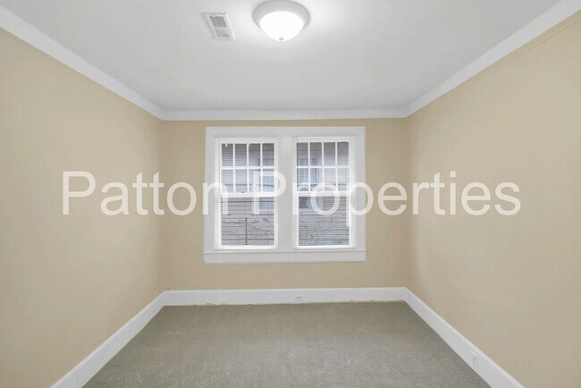 Building Photo - Five Points Home