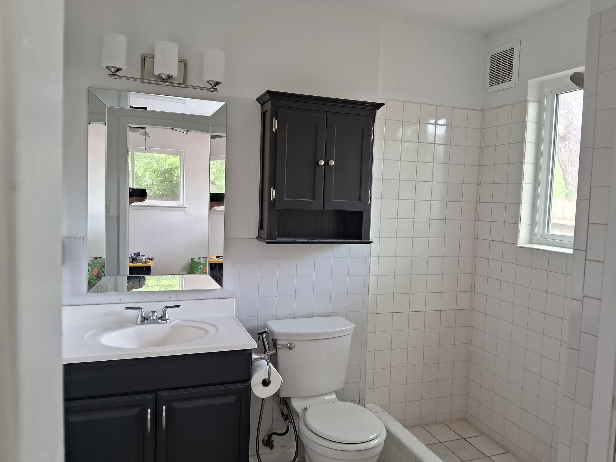 Building Photo - 207 Arnett Dr