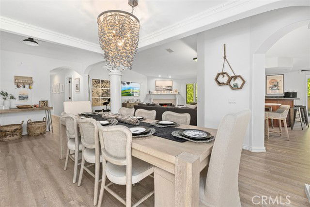 Building Photo - 600 Cliff Dr