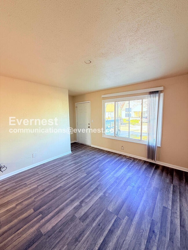 Building Photo - 24612 Berry Ave