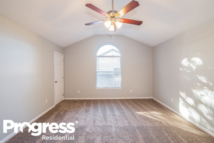 Building Photo - 10439 Brookwood Bluff Rd S