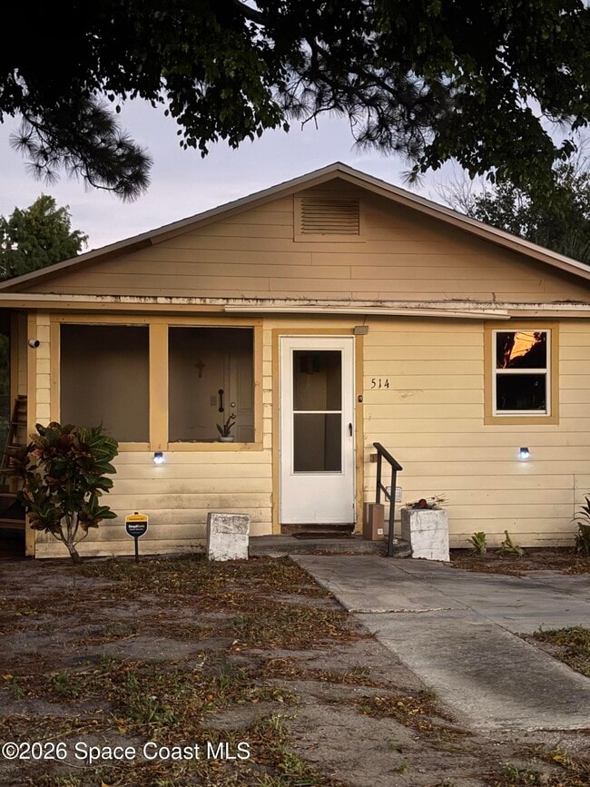 Building Photo - 516 Donley St