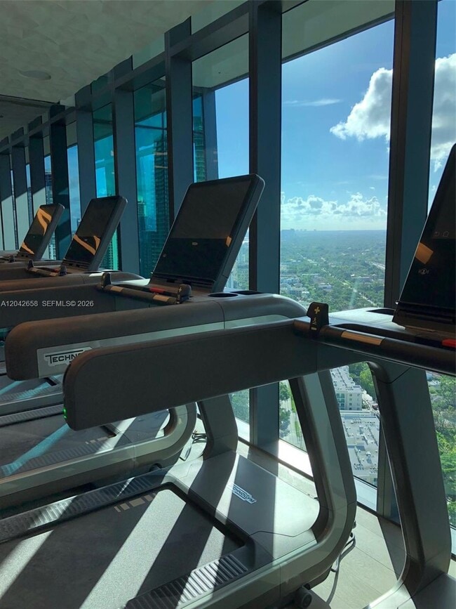 Building Photo - 1451 Brickell Ave