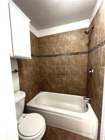 Building Photo - 6300 Brookcrest Dr