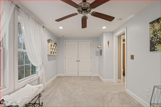 Building Photo - 7324 Shellburne Dr