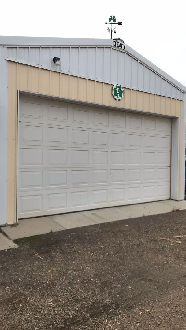 Building Photo - 212 N 6th Ave