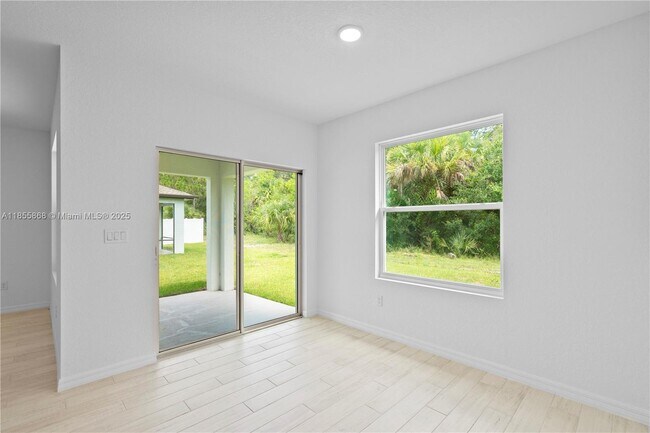 Building Photo - 5025 Armina Pl
