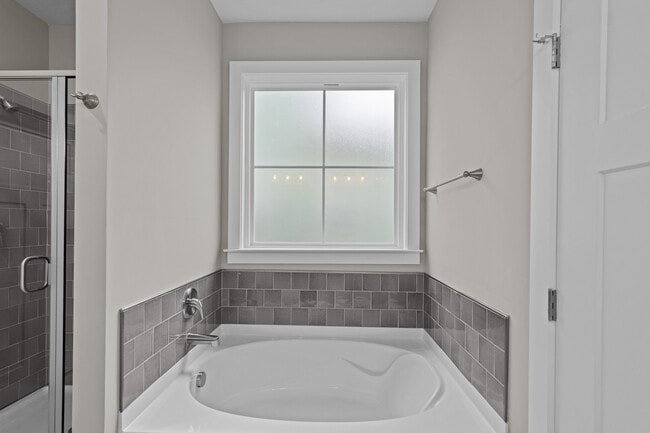 Building Photo - 707-p707 Ronaldsay Rd