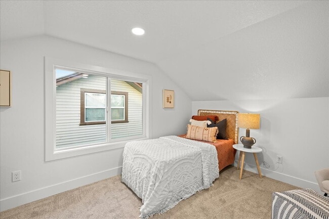 Building Photo - Beautifully Renovated 3-Bedroom Home with Private Fenced Yard