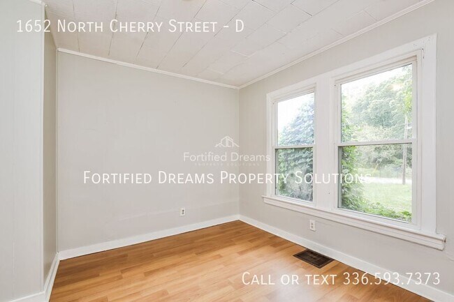 Building Photo - 1652 N Cherry St