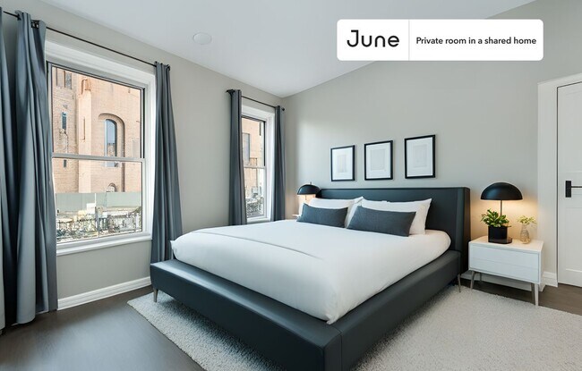 Building Photo - 570 Putnam Ave