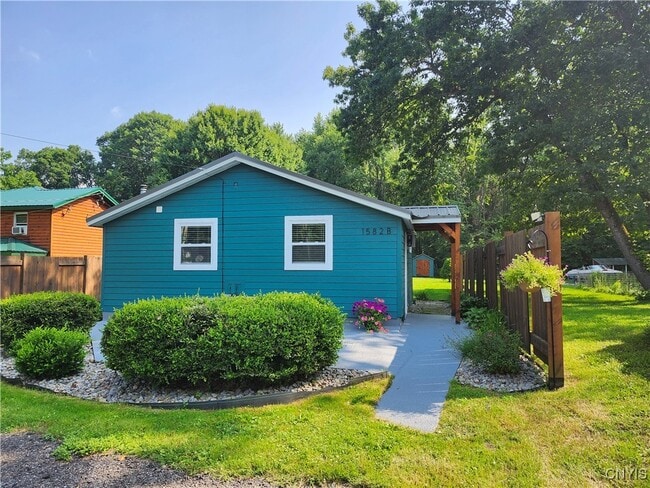 Building Photo - 1582 Chestnut Ridge Rd
