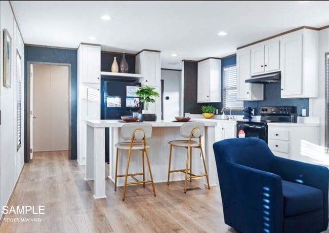 Building Photo - 6640 Daylily