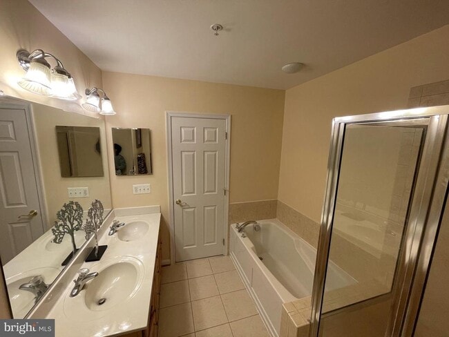 Building Photo - 4701 Eggleston Terrace