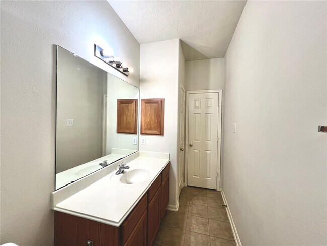 Building Photo - 6718 Glenkirk Pl
