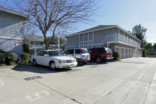 Building Photo - Arbor View Apartments