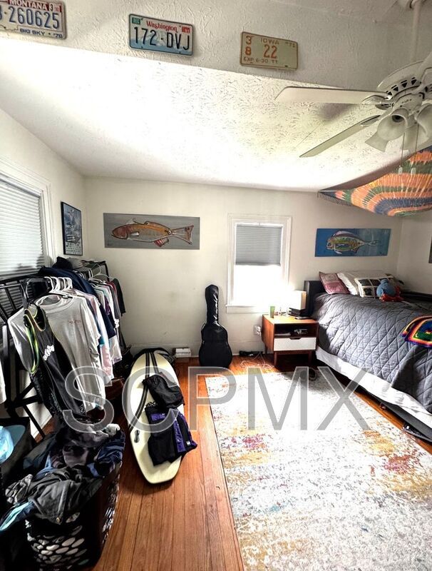 Building Photo - 38 Bull St