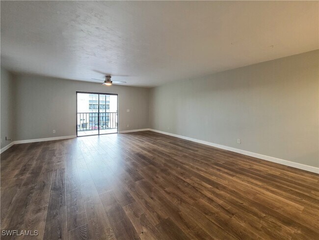 Building Photo - 4371 Bay Beach Ln
