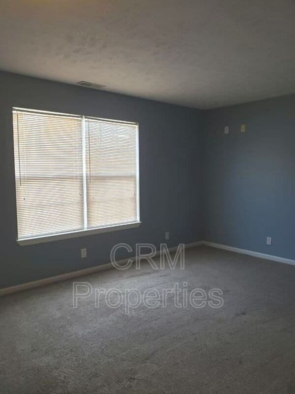 Building Photo - 204 Ariel Ct