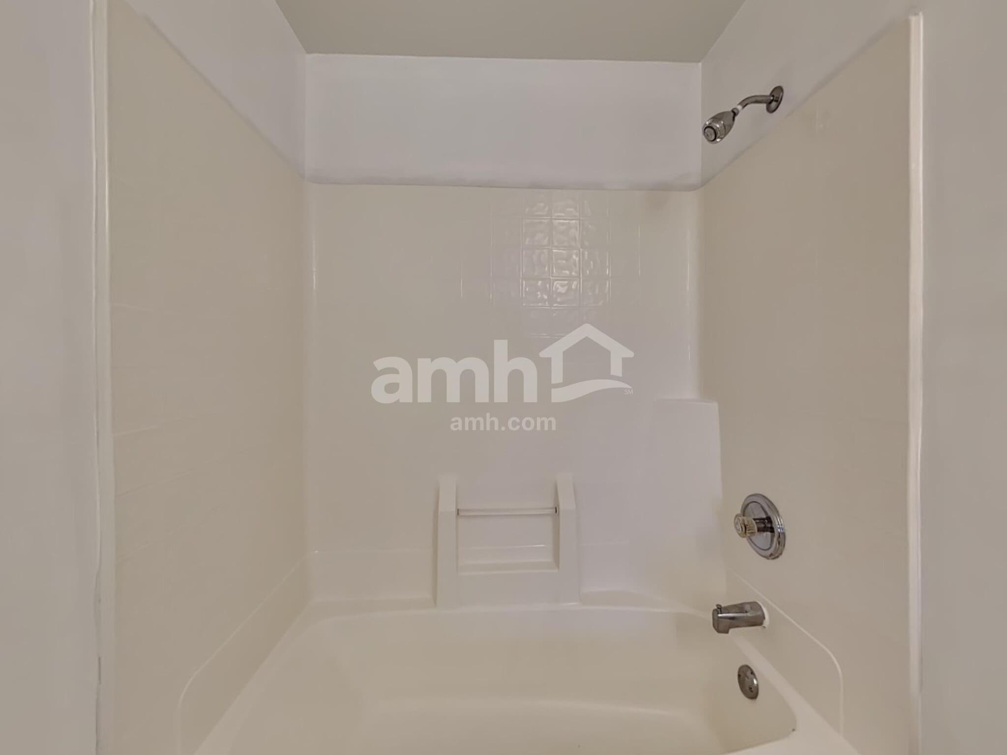 Building Photo - 1057 Sheridan Cir