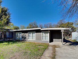 Building Photo - 1611 La Manda Blvd