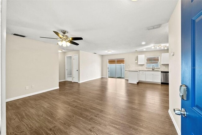 Building Photo - 6601 N Elizabeth St