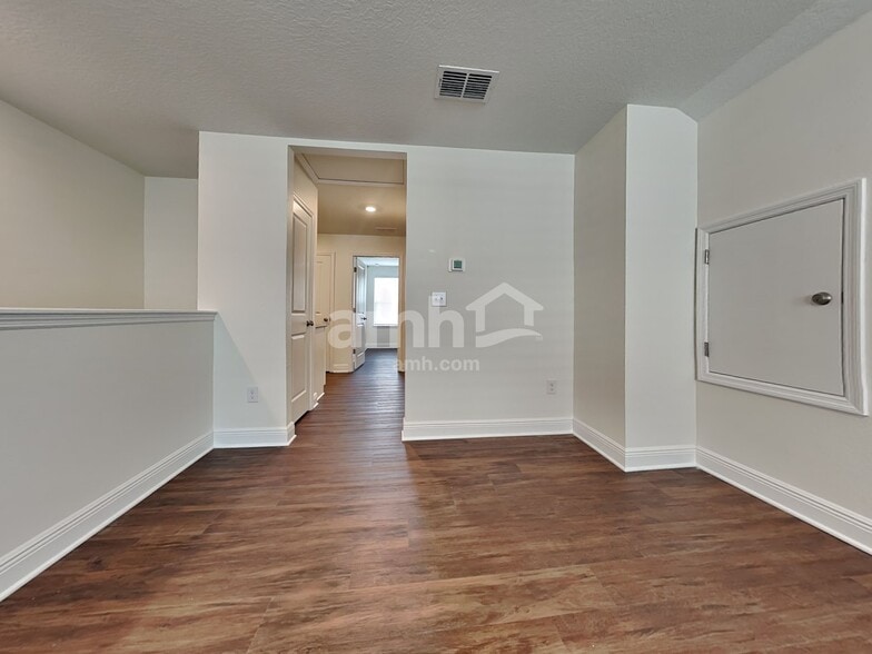 Building Photo - 6413 Emerald Hls Wy
