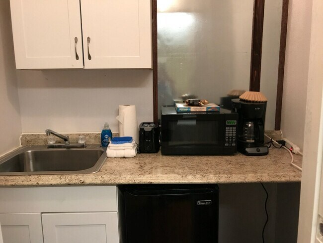 Building Photo - 3 Ala Loop