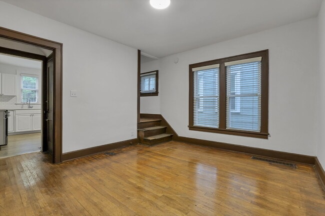Building Photo - 1349 N 6th St