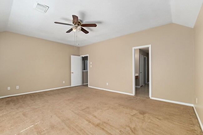 Building Photo - 16126 Taloncrest Dr