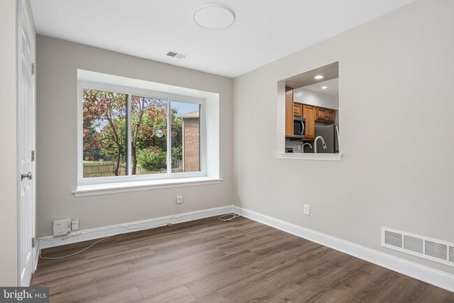 Building Photo - 113 Talgrath Ct