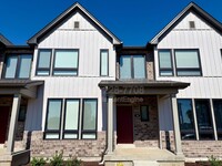 Building Photo - 31 Wingtip Ct