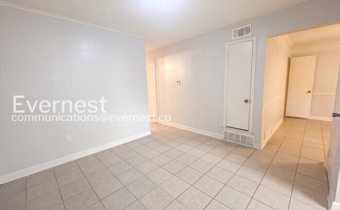 Building Photo - 8304 Baldwyn Cove