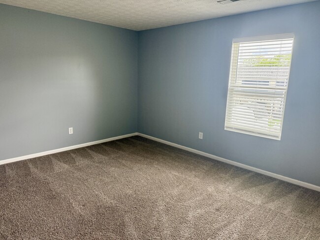 Building Photo - 4681 Grandover Dr