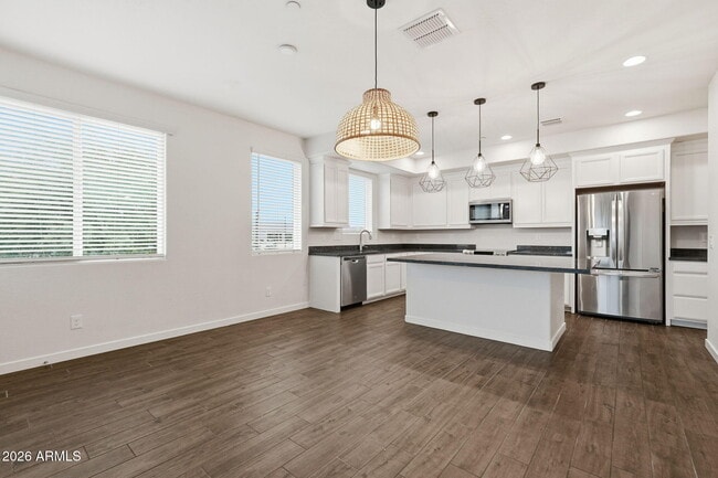 Building Photo - 1250 Abbey Ln