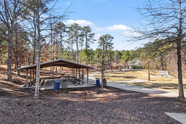 Building Photo - Beautiful 4-Bedroom End-Unit Townhome in West Cary | Open Floor Plan | Prime Location