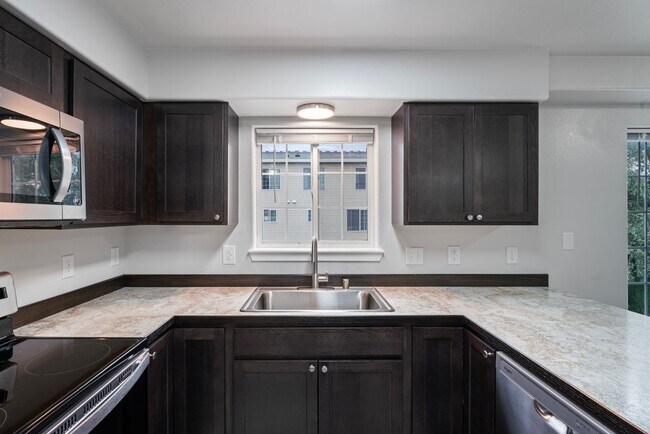 Building Photo - 7035 Gold Kings Ave