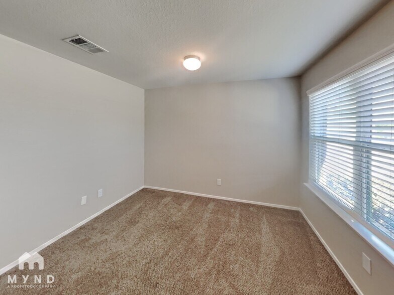 Building Photo - 9527 Apple Ridge Ln