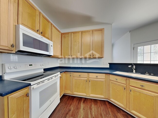 Building Photo - 5716 Keowee Way