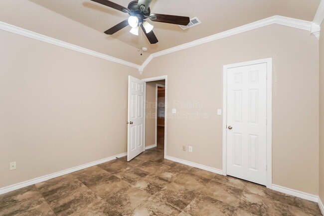 Building Photo - 449 Neals Hill Rd