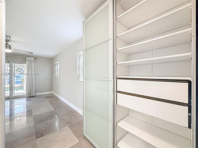 Building Photo - 2770 NE 8th Ct