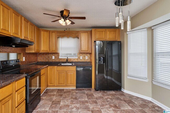 Building Photo - 7746 Taylor Shop Rd